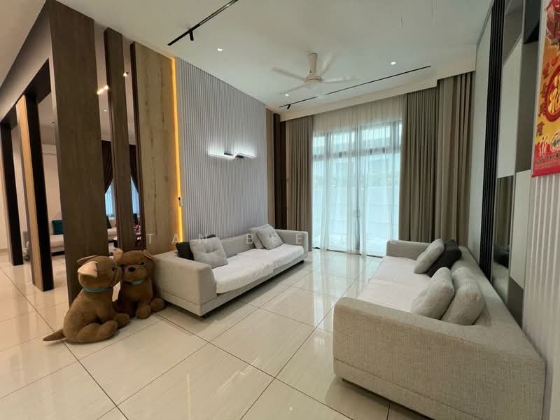 Rumah Banglo untuk Dijual di Setia Tropika (Johor Bahru) - Tan Bee Bee - Living Room - PropertyGuru.com.my
