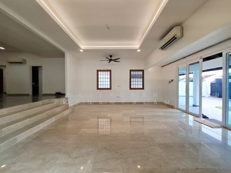 Semi-Detached House for Rent in Seksyen 17 (Petaling Jaya) - GAJENDRAN PONNAMPALAM - Living Room - PropertyGuru.com.my