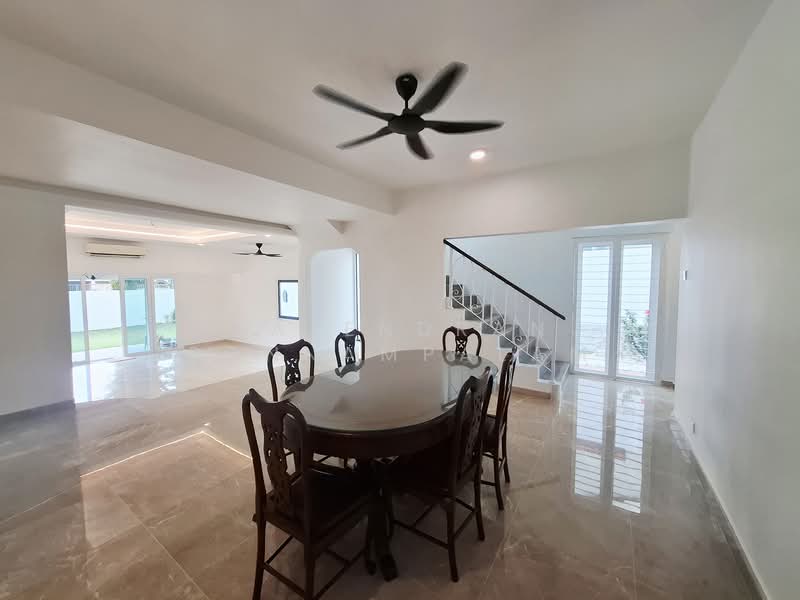 Semi-Detached House for Rent in Seksyen 17 (Petaling Jaya) - GAJENDRAN PONNAMPALAM - Living Room - PropertyGuru.com.my