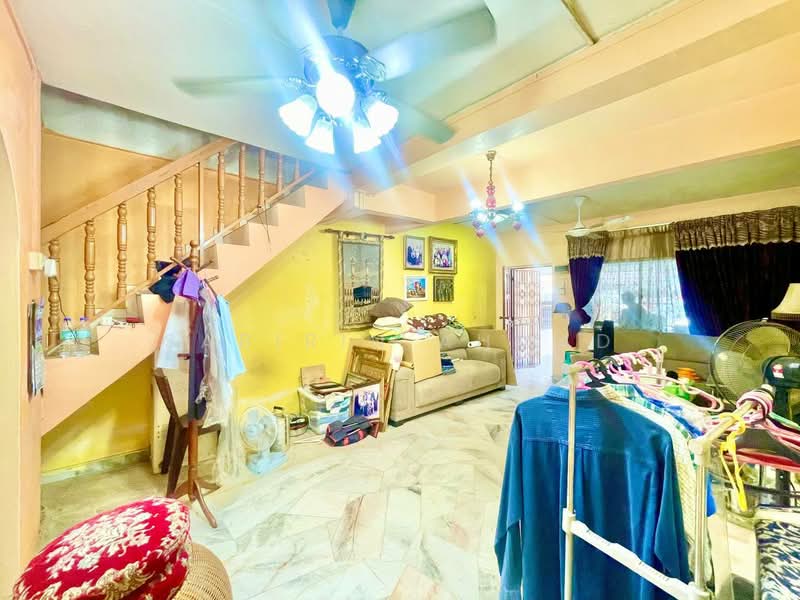 Rumah Teres 2 Tingkat untuk Dijual di Taman Sri Gombak (Gombak) - Sabirin Ahmad - Living Room - PropertyGuru.com.my
