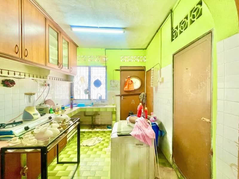 Rumah Teres 2 Tingkat untuk Dijual di Taman Sri Gombak (Gombak) - Sabirin Ahmad - Kitchen - PropertyGuru.com.my