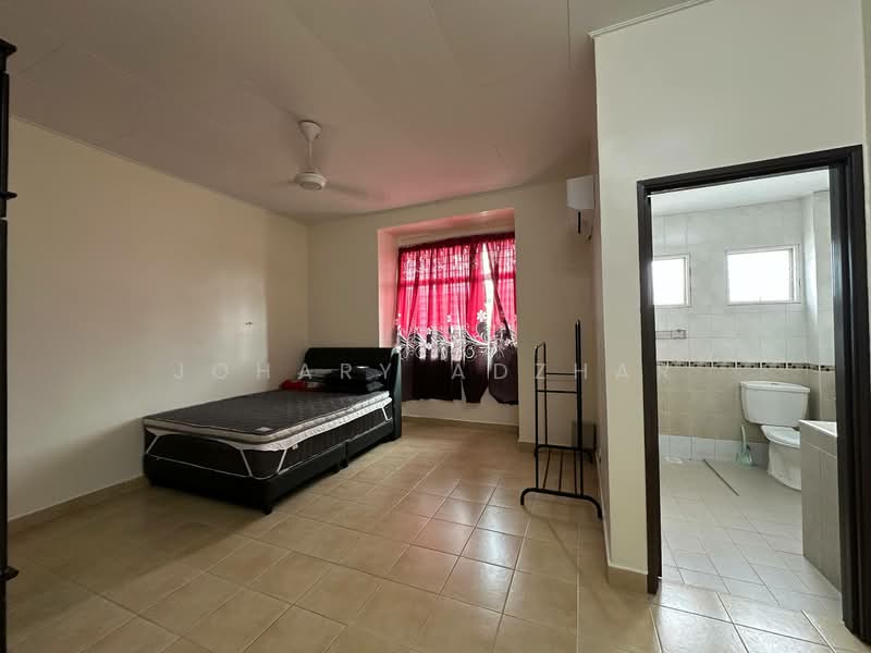 2-storey Terraced House for Sale in Bandar Seri Coalfields (Ijok) - Johary Adzhar - Bedroom - PropertyGuru.com.my