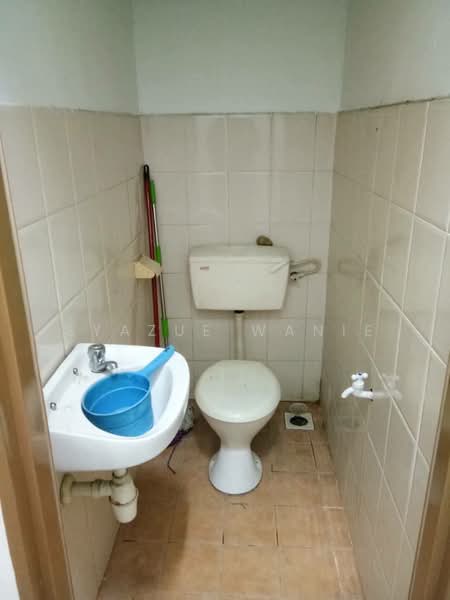 Rumah Flat untuk Dijual di Seri Pulai - Syazue Wanie - Bathroom - PropertyGuru.com.my