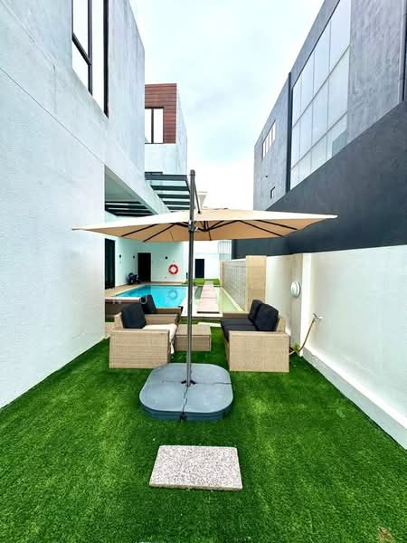 Bungalow for Sale in Country Heights (Kajang) - Nurain . - Exterior - PropertyGuru.com.my