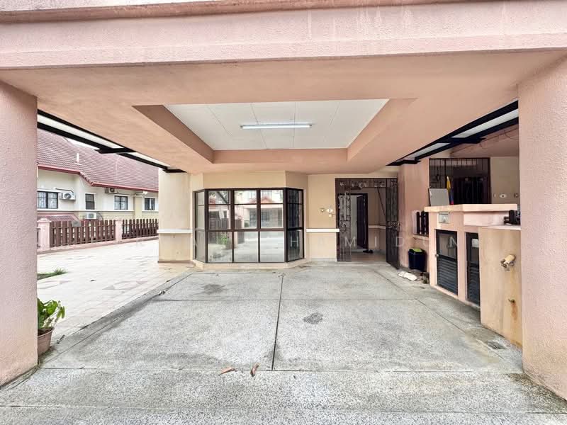 Rumah Teres 2.5 Tingkat untuk Dijual di Presint 16 (Putrajaya) - Firdaus Hamidun - Exterior - PropertyGuru.com.my