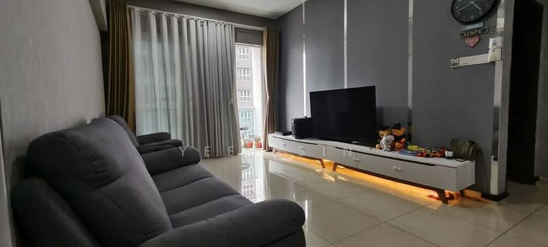 Service Residence for Sale at Seasons Amara Larkin - Yee Hsin - Living Room - PropertyGuru.com.my