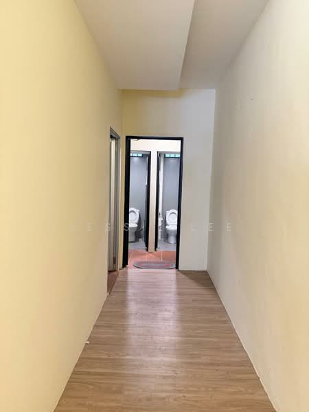 Shop / Office for Rent in Butterworth (Penang) - Jessie Lee - Corridor - PropertyGuru.com.my