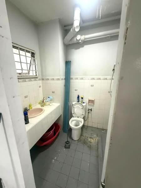 Condominium for Rent at Sri Angsana Hilir - Kew . - Bathroom - PropertyGuru.com.my