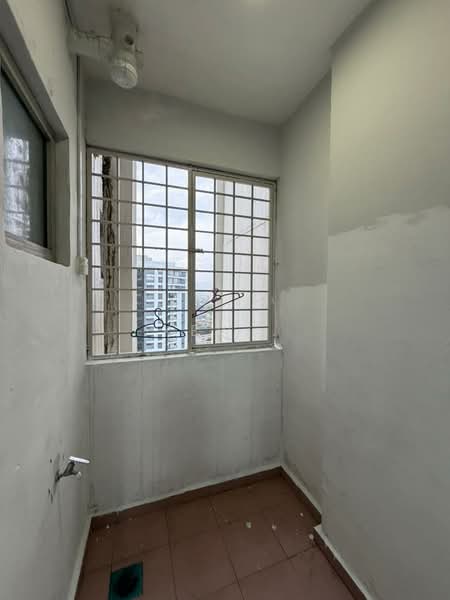 Condominium for Rent at Sri Angsana Hilir - Kew . - PropertyGuru.com.my