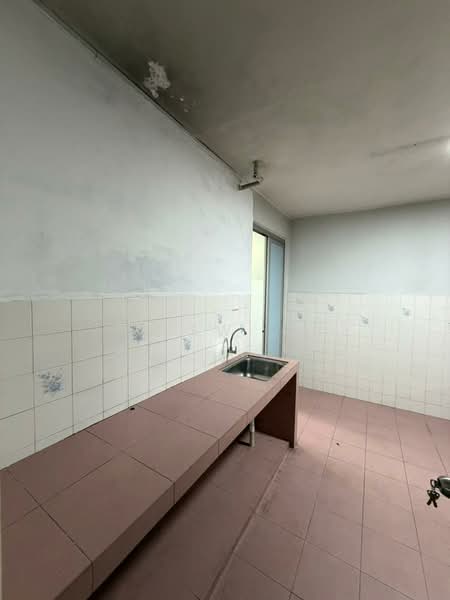 Condominium for Rent at Sri Angsana Hilir - Kew . - PropertyGuru.com.my