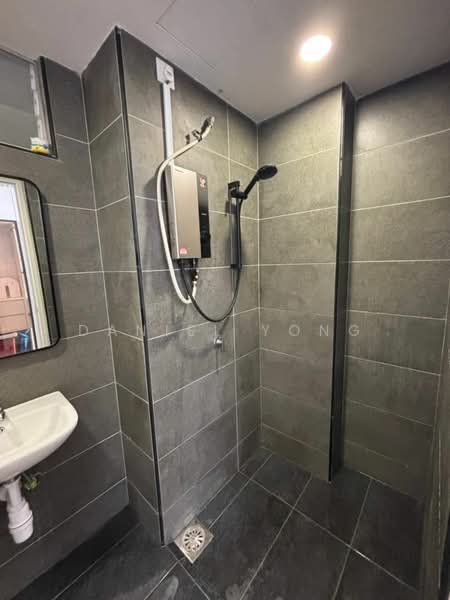 Servis Apartment untuk Disewa di Midas @ Seri Alam - Daniel Yong - Bathroom - PropertyGuru.com.my