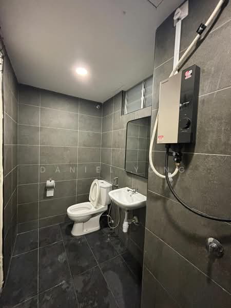 Servis Apartment untuk Disewa di Midas @ Seri Alam - Daniel Yong - Bathroom - PropertyGuru.com.my