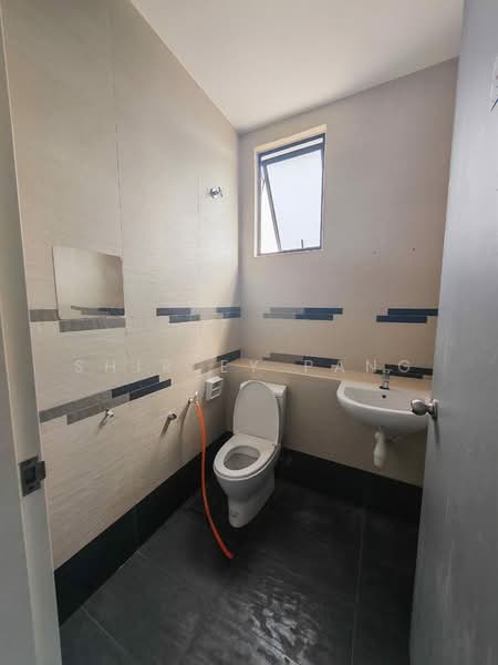 Cluster Factory for Sale in Eco Business Park 1 (Johor Bahru) - Shirley Pang - Bathroom - PropertyGuru.com.my