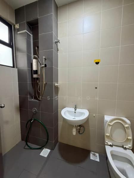 2-storey Terraced House for Rent in Taman Austin Duta (Tebrau) - Jessy Koh - Bathroom - PropertyGuru.com.my