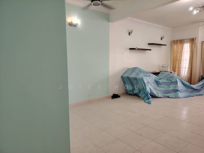 2-storey Terraced House for Sale in Bandar Puteri Puchong (Puchong) - Joyce Hoo - Living Room - PropertyGuru.com.my