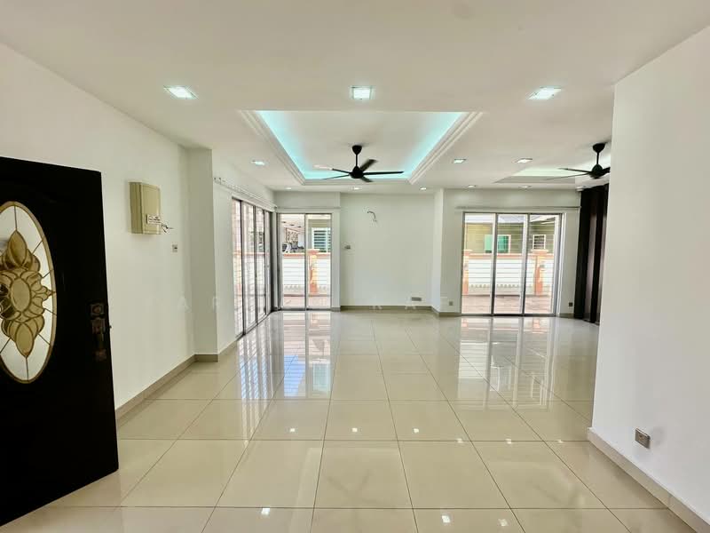 Semi-Detached House for Sale in Bandar Country Homes (Rawang) - Farhan Rafael - Living Room - PropertyGuru.com.my