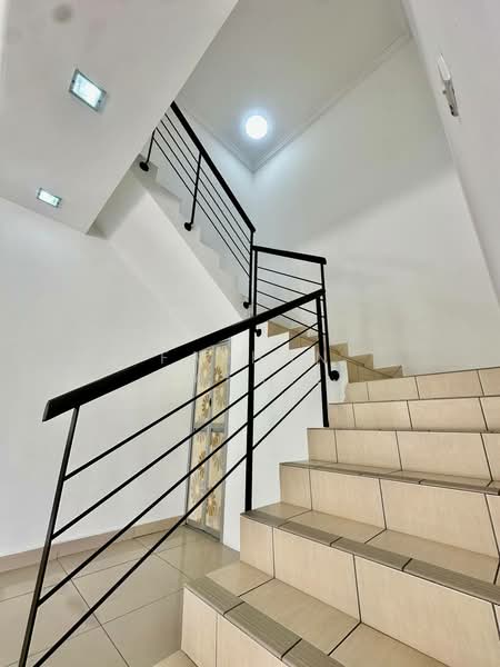 Semi-Detached House for Sale in Bandar Country Homes (Rawang) - Farhan Rafael - Interior - PropertyGuru.com.my