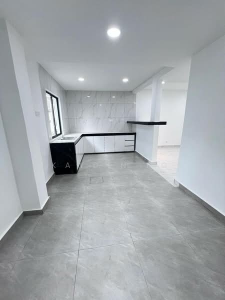 2-storey Terraced House for Sale in Bukit Indah (Iskandar Puteri (Nusajaya)) - Kayden Ng - Kitchen - PropertyGuru.com.my