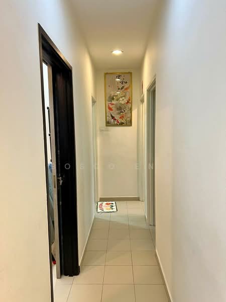 Pangsapuri untuk Dijual di Lake View Suites - Bosco Eng - Corridor - PropertyGuru.com.my