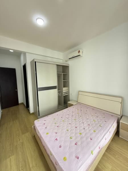 Kondominium untuk Dijual di Kings Bay @ Country Garden Danga Bay - Xin Yi - Bedroom - PropertyGuru.com.my
