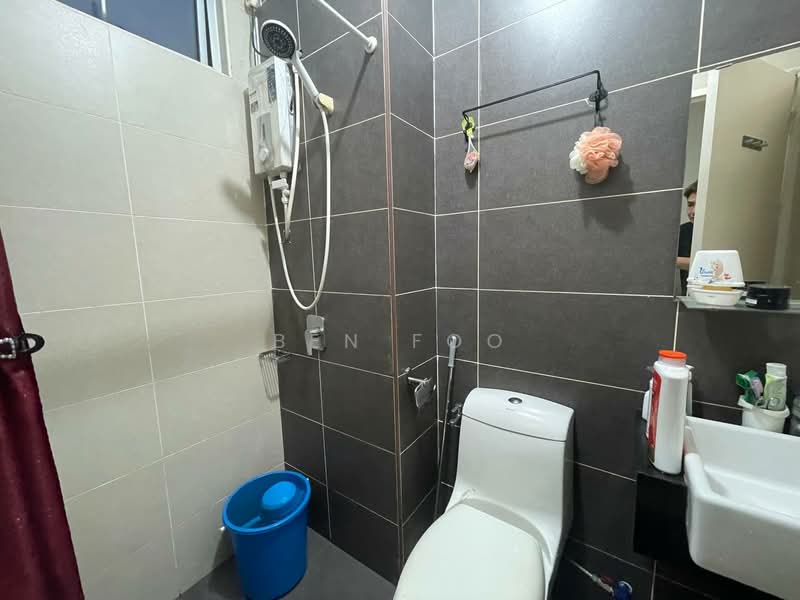 Service Residence for Sale at Sky Habitat - Ben Foo - Bathroom - PropertyGuru.com.my