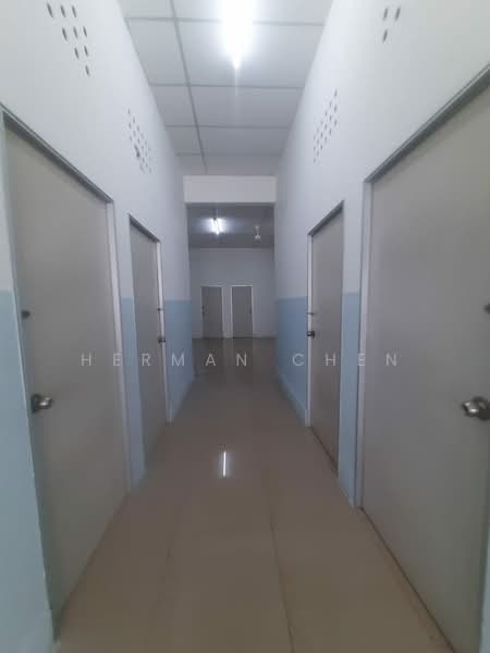 Shop for Rent in Bandar Indahpura (Kulai) - Herman Chen - Corridor - PropertyGuru.com.my