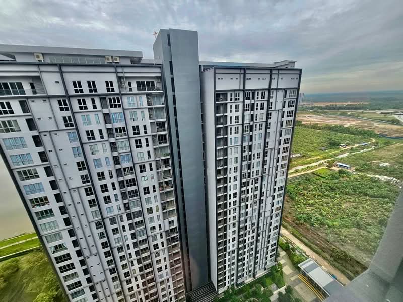 Condominium for Sale at Sanderling Lakefront - Hairi Halim - Exterior - PropertyGuru.com.my
