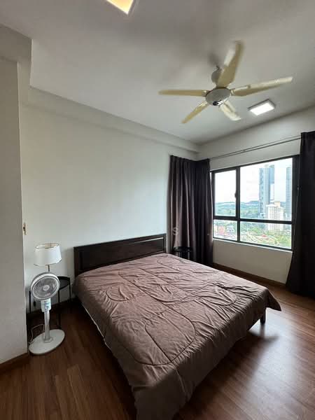 Kondominium untuk Disewa di KM1 West - Louis . - Bedroom - PropertyGuru.com.my