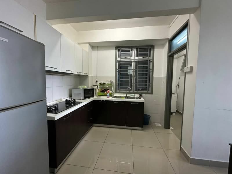 Servis Apartment untuk Disewa di D'Ambience Residences (Pangsapuri Ikatan Flora) - Steward . - Kitchen - PropertyGuru.com.my