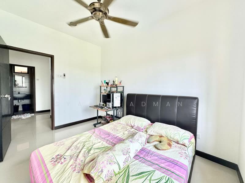 Pangsapuri untuk Dijual di Desa Idaman Residences - Syakir Adman - Bedroom - PropertyGuru.com.my