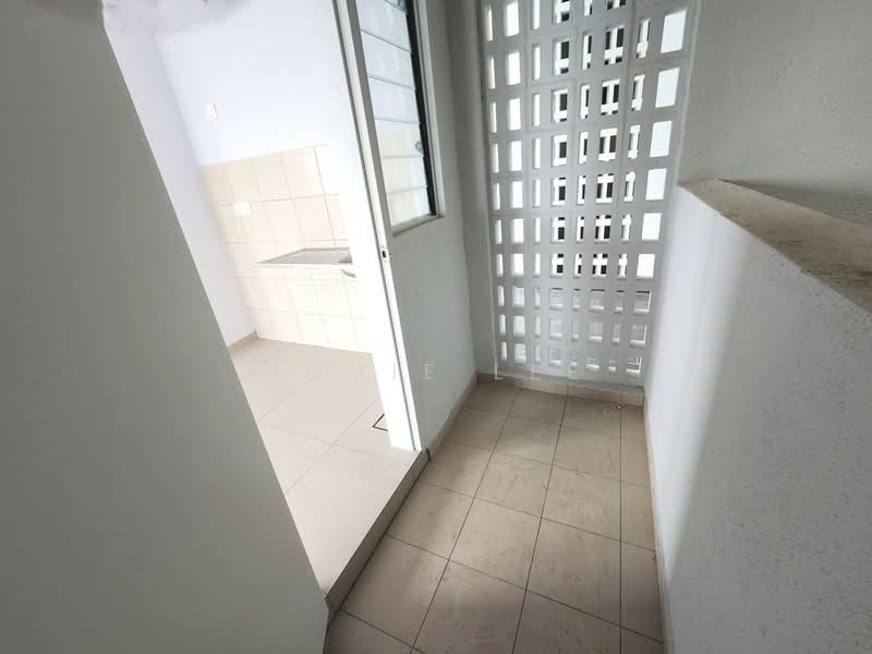 Service Residence for Rent at Midlands City - Jovie Lee - Yard - PropertyGuru.com.my