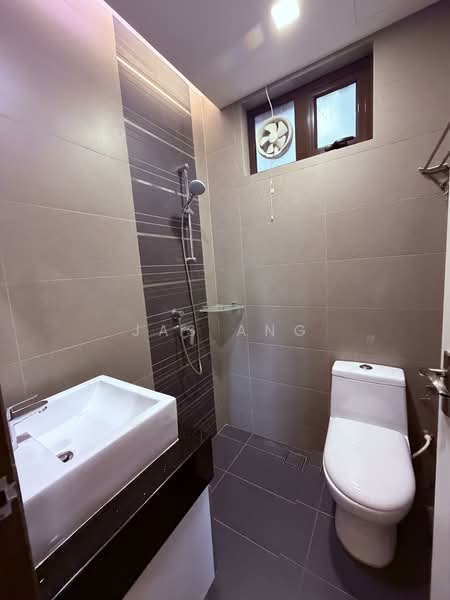 For Rent - Bayshore Apartment