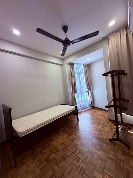 For Rent - Bayshore Apartment