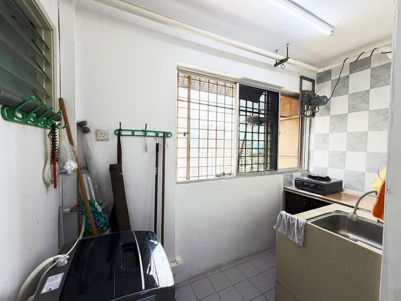 Apartment for Rent at Taman Kheng Tian - Jerry Tan - Kitchen - PropertyGuru.com.my