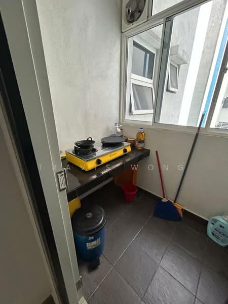 Service Residence for Rent at SkyLake Residence - Travis Wong - Kitchen - PropertyGuru.com.my
