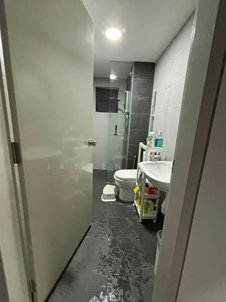 Kondominium untuk Disewa di Trinity Lemanja - Jayden Teo - Bathroom - PropertyGuru.com.my