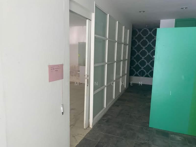 Shop for Sale in Johor Bahru (Johor) - Herman Chen - Interior - PropertyGuru.com.my