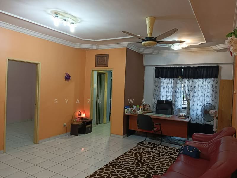 Apartment for Sale at Garden Park - Syazue Wanie - Living Room - PropertyGuru.com.my