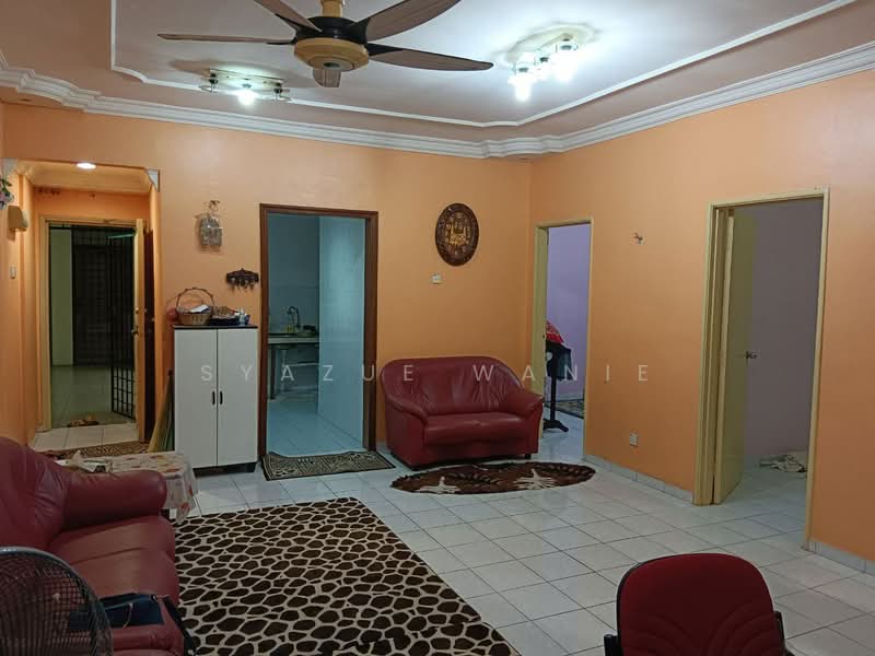 Apartment for Sale at Garden Park - Syazue Wanie - Living Room - PropertyGuru.com.my