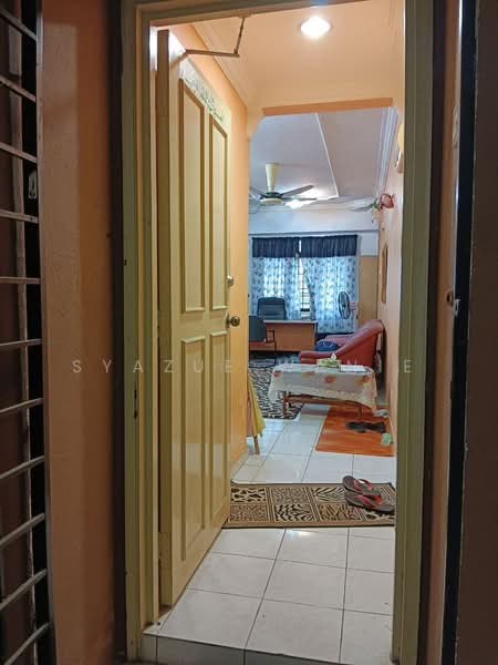 Apartment for Sale at Garden Park - Syazue Wanie - Living Room - PropertyGuru.com.my