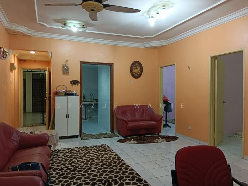Apartment for Sale at Garden Park - Syazue Wanie - Living Room - PropertyGuru.com.my