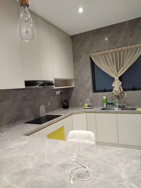 Kondominium untuk Dijual di Kings Bay @ Country Garden Danga Bay - Xin Yi - Kitchen - PropertyGuru.com.my