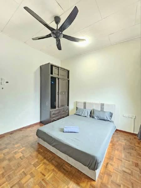 2-storey Terraced House for Sale in Taman Tasek (Johor Bahru) - Wee Howe - Bedroom - PropertyGuru.com.my