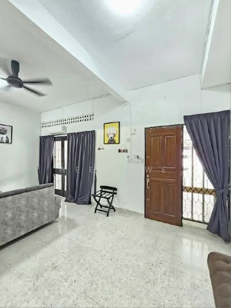 2-storey Terraced House for Sale in Taman Tasek (Johor Bahru) - Wee Howe - Living Room - PropertyGuru.com.my