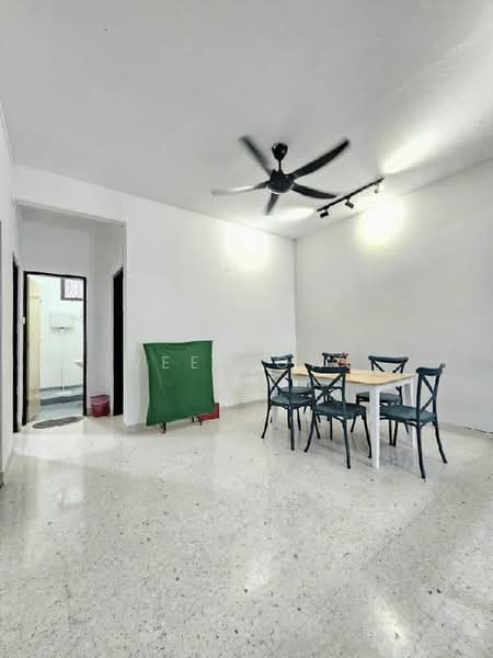 2-storey Terraced House for Sale in Taman Tasek (Johor Bahru) - Wee Howe - Dining Room - PropertyGuru.com.my