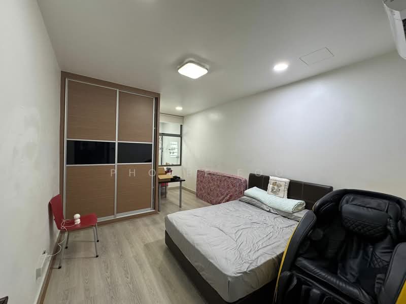 2-storey Terraced House for Rent in Taman Molek (Johor Bahru) - Phoebe Foo - Bedroom - PropertyGuru.com.my