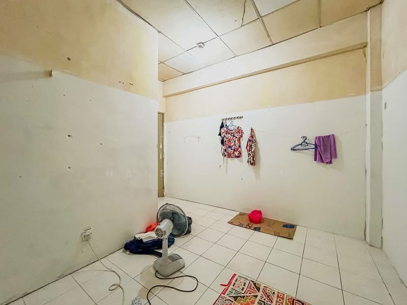 Flat for Sale at Dataran Otomobil - Hairi Halim - Interior - PropertyGuru.com.my