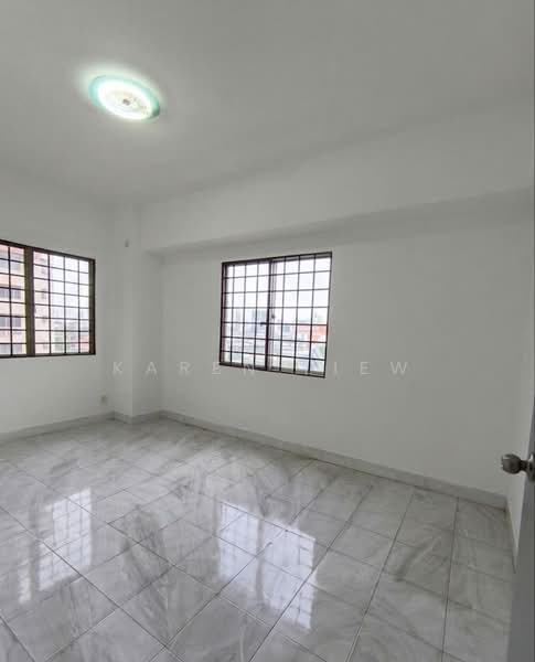 Apartment for Rent at Pangsapuri Seri Gembira - Karen Liew - Interior - PropertyGuru.com.my