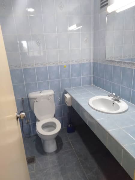 Kondominium untuk Disewa di Angkasa Impian 2 - Jerry Lee - Bathroom - PropertyGuru.com.my