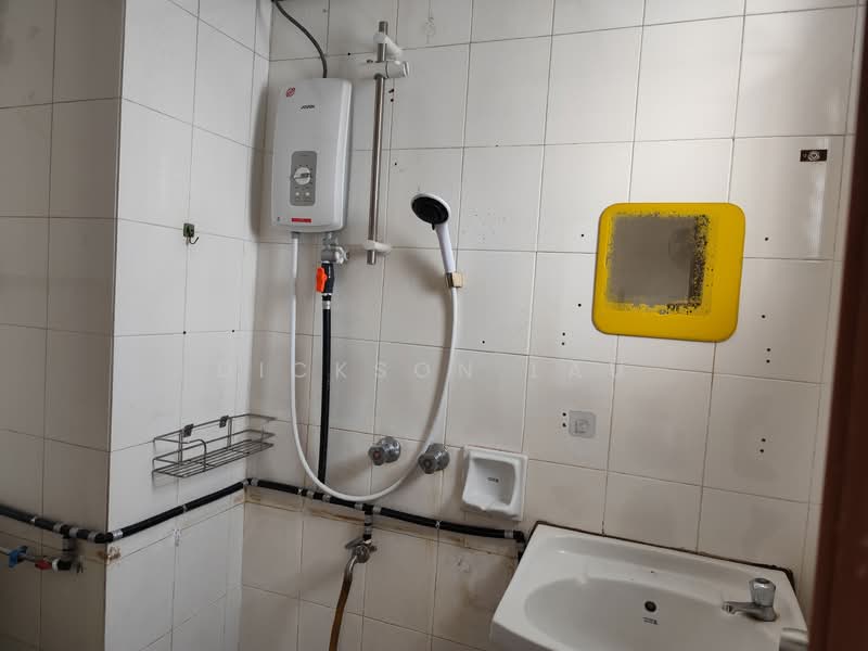Apartment for Sale at Pangsapuri Nilam - Dickson Lau - Bathroom - PropertyGuru.com.my